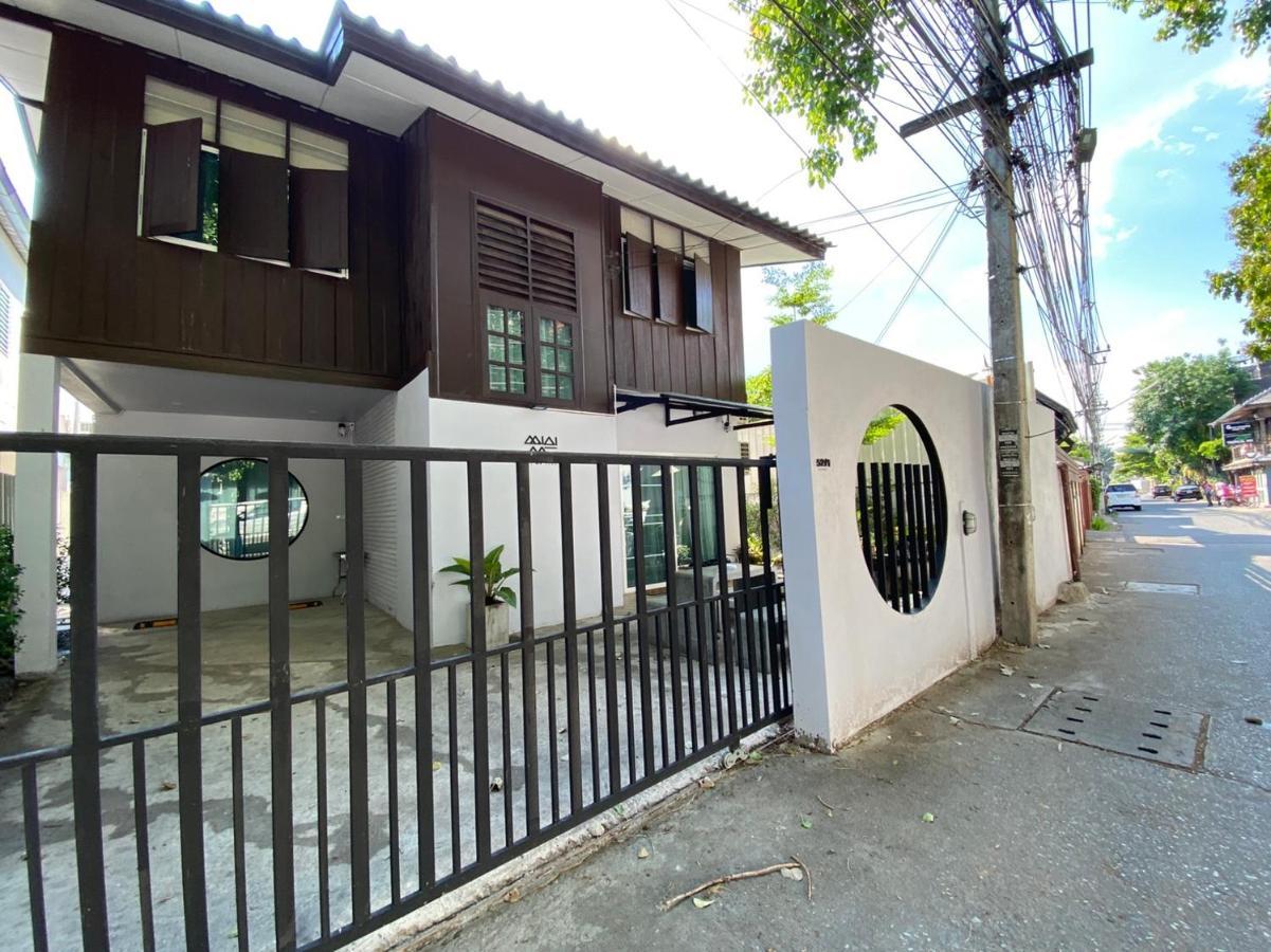 Mini-Me Home, A Cozy Entire House In Old City Chiang Mai Eksteriør bilde